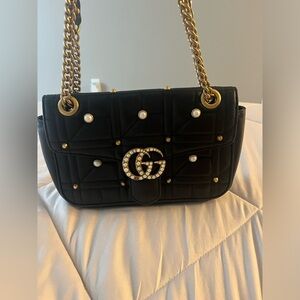 Black Gucci marmont bag